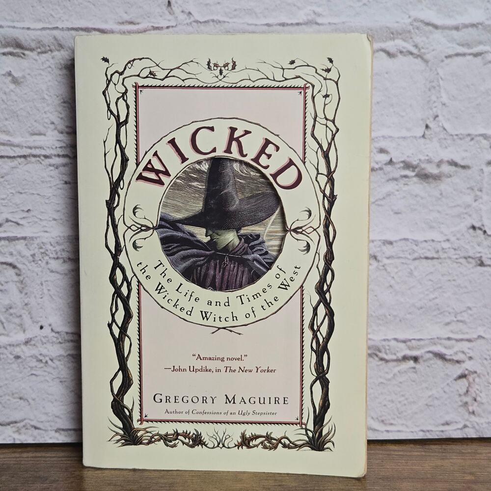 Wicked: The Life and Times of the Wicked Witch of the West Paperback Novel